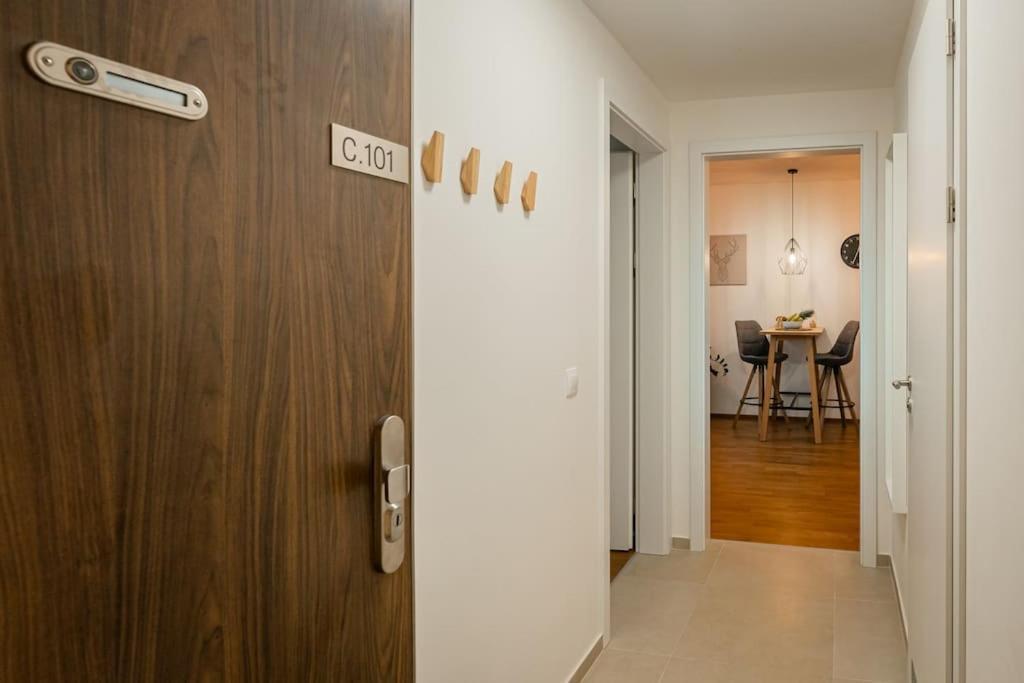 Appartamento Enjoy Garden & Grill & Free Parking & Aquapark Praga