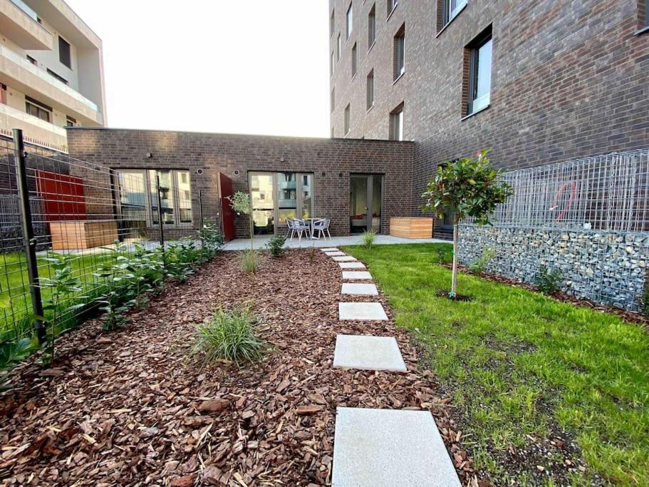 Apartamento Enjoy Garden & Grill & Free Parking & Aquapark Praga